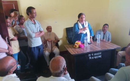 विधायक ने लालढांग पहुंच कर व्यापारियों का दर्द जाना।