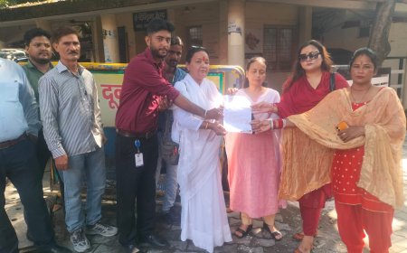 नारायणी सेना के अनिता थापा के नेतृत्व में जिला अधिकारी को ज्ञापन सौंपा