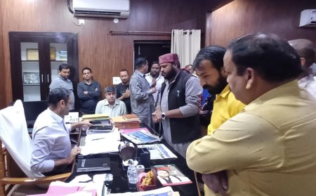 उत्तराखंड क्रांति सेना द्वारा दीपावली मेले की अनापत्ति निरस्त को लेकर नगर निगम में धरना प्रदर्शन किया गया…
