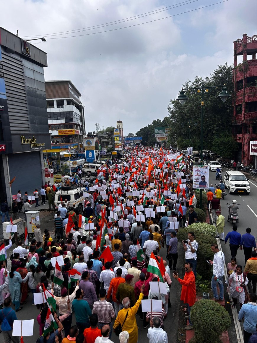 बांग्लादेश में हिंदुओं के साथ हो रहे अत्याचारों को लेकर समस्त हिन्दू समाज द्वारा आक्रोष रैली निकाली गई …